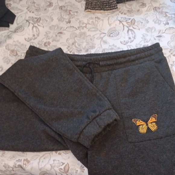 Love Streak Sweat Pants Gray with Butterfly Size XL sweatpants comfy - Picture 2 of 6